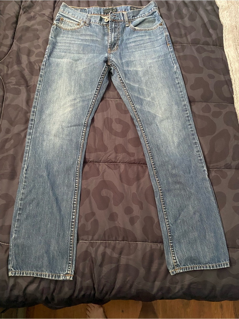 Bullhead Men's Light Blue Straight Jeans